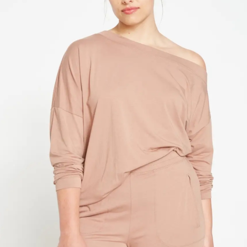 Universal Standard Dolci Size M 18-20 Fawn Long Sleeved Loungewear Top